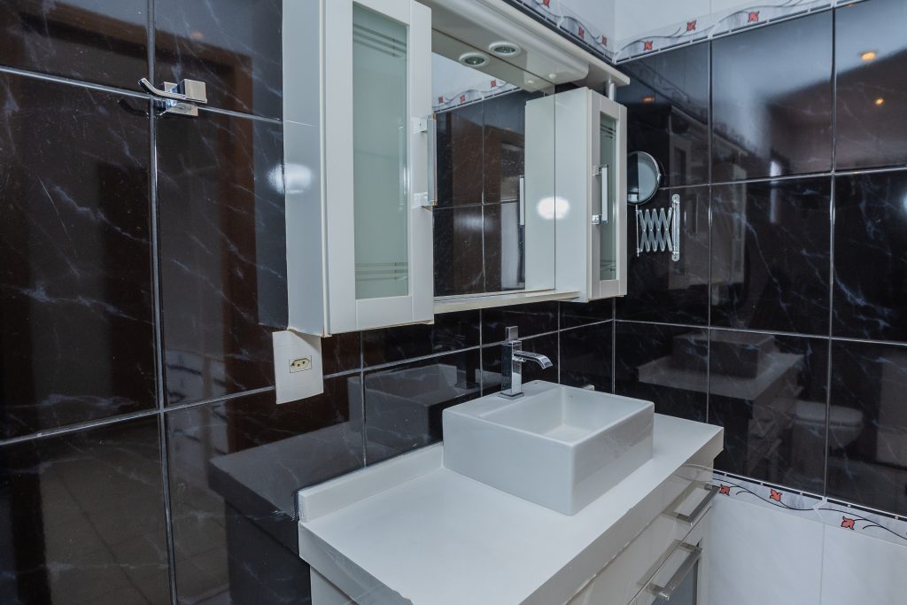 BUTANTÃ COBERTUA PARA LOCAÇÃO COM 3 SUÍTES E 3 VAGAS