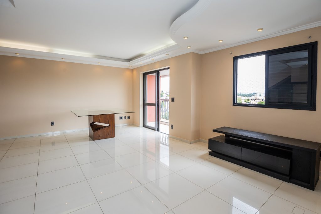 BUTANTÃ COBERTUA PARA LOCAÇÃO COM 3 SUÍTES E 3 VAGAS