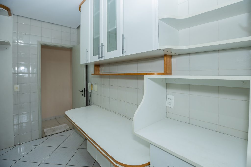 BUTANTÃ COBERTUA PARA LOCAÇÃO COM 3 SUÍTES E 3 VAGAS