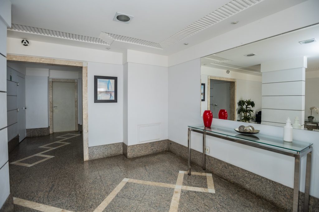 BUTANTÃ COBERTUA PARA LOCAÇÃO COM 3 SUÍTES E 3 VAGAS