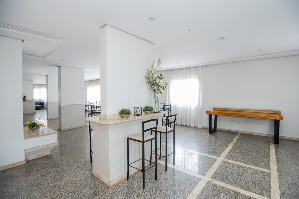 BUTANTÃ COBERTUA PARA LOCAÇÃO COM 3 SUÍTES E 3 VAGAS