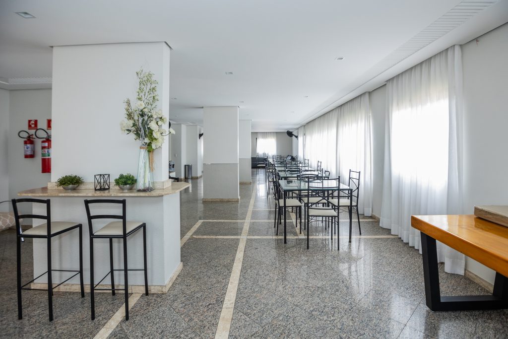 BUTANTÃ COBERTUA PARA LOCAÇÃO COM 3 SUÍTES E 3 VAGAS