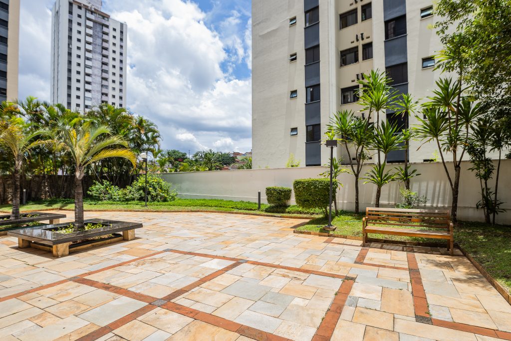 BUTANTÃ COBERTUA PARA LOCAÇÃO COM 3 SUÍTES E 3 VAGAS