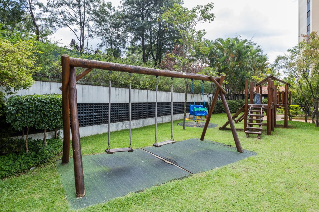 BUTANTÃ COBERTUA PARA LOCAÇÃO COM 3 SUÍTES E 3 VAGAS