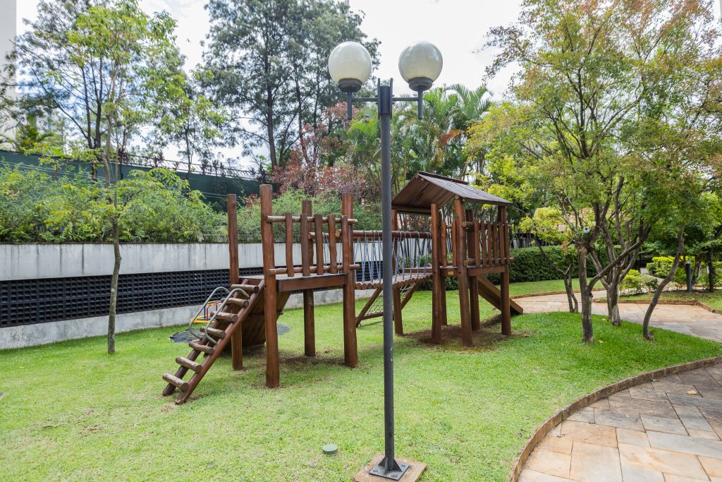 BUTANTÃ COBERTUA PARA LOCAÇÃO COM 3 SUÍTES E 3 VAGAS