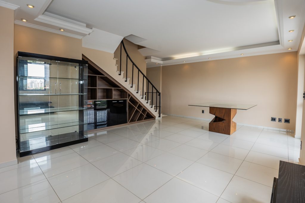 BUTANTÃ COBERTUA PARA LOCAÇÃO COM 3 SUÍTES E 3 VAGAS