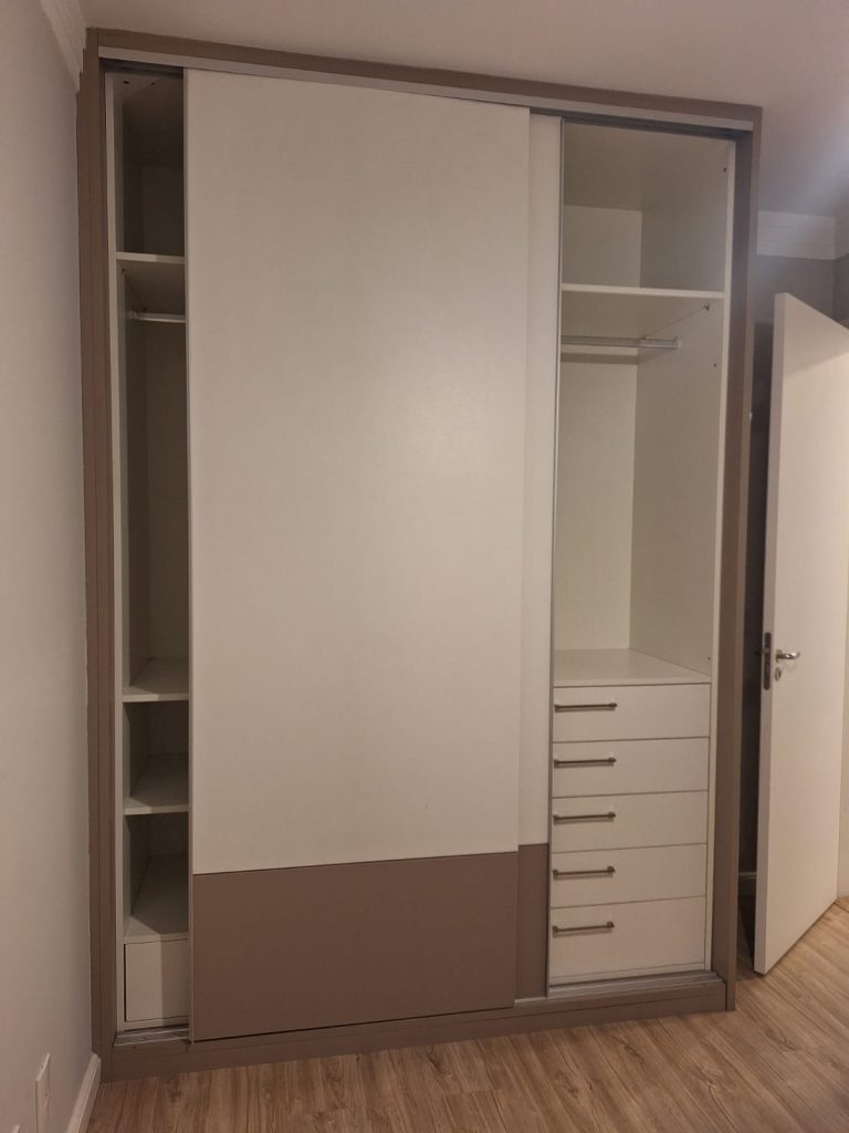 VILA ANASTÁCIO   APARTAMENTO PARA LOCAÇÃO COM 2 DORMITÓRIOS, VARANDA E VAGA