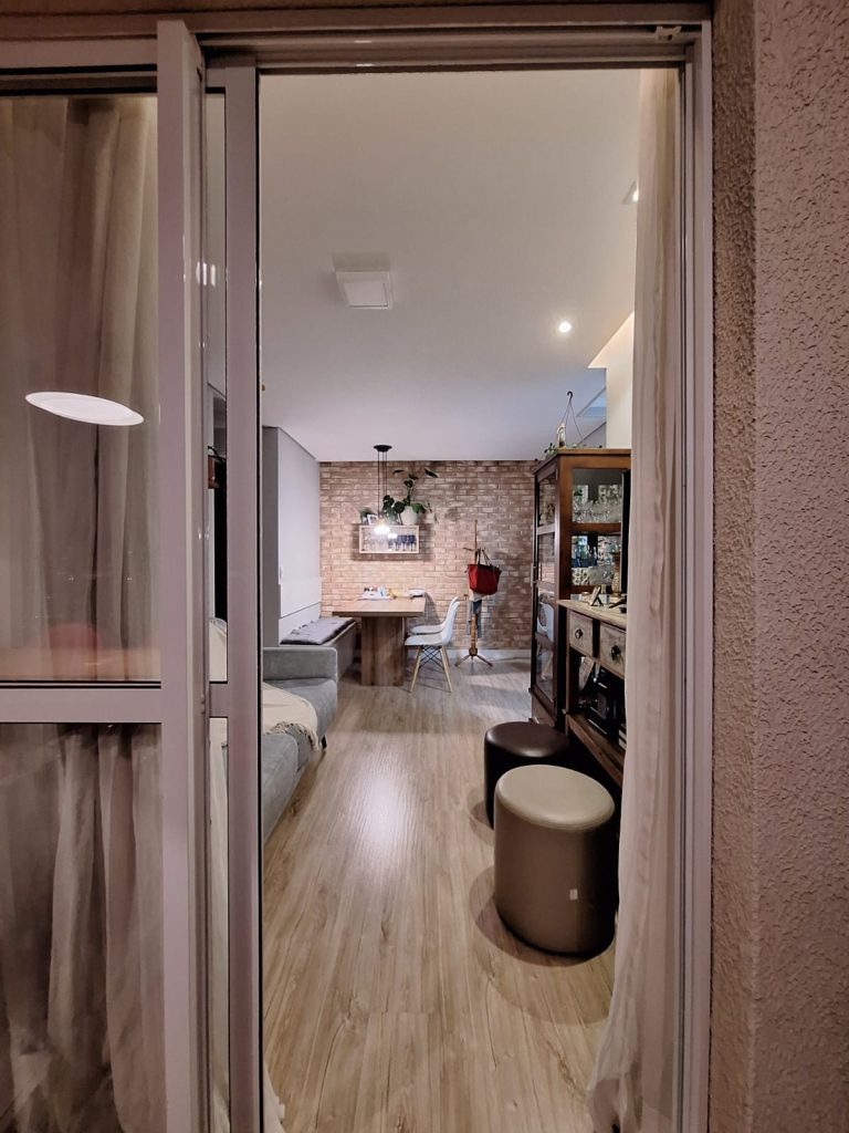 VILA ANASTÁCIO   APARTAMENTO PARA LOCAÇÃO COM 2 DORMITÓRIOS, VARANDA E VAGA