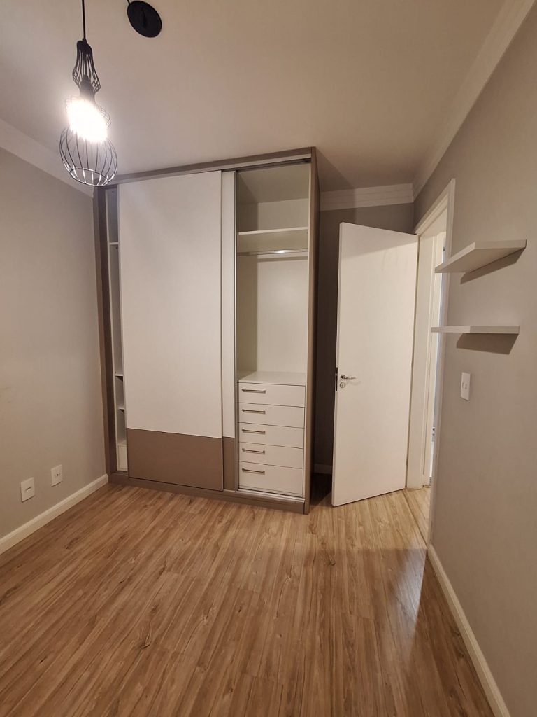 VILA ANASTÁCIO   APARTAMENTO PARA LOCAÇÃO COM 2 DORMITÓRIOS, VARANDA E VAGA