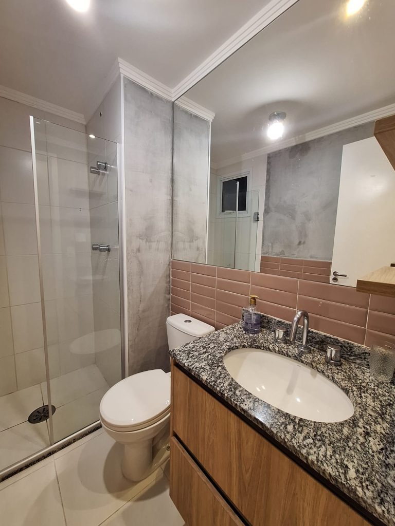 VILA ANASTÁCIO   APARTAMENTO PARA LOCAÇÃO COM 2 DORMITÓRIOS, VARANDA E VAGA