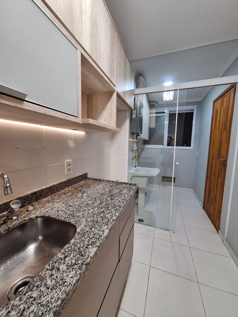 VILA ANASTÁCIO   APARTAMENTO PARA LOCAÇÃO COM 2 DORMITÓRIOS, VARANDA E VAGA