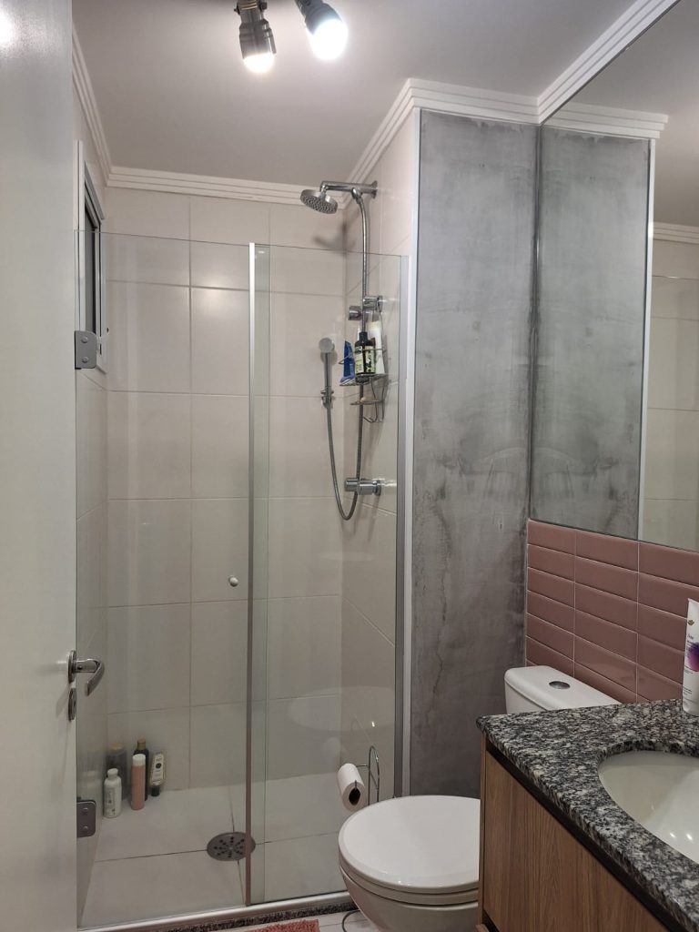 VILA ANASTÁCIO   APARTAMENTO PARA LOCAÇÃO COM 2 DORMITÓRIOS, VARANDA E VAGA