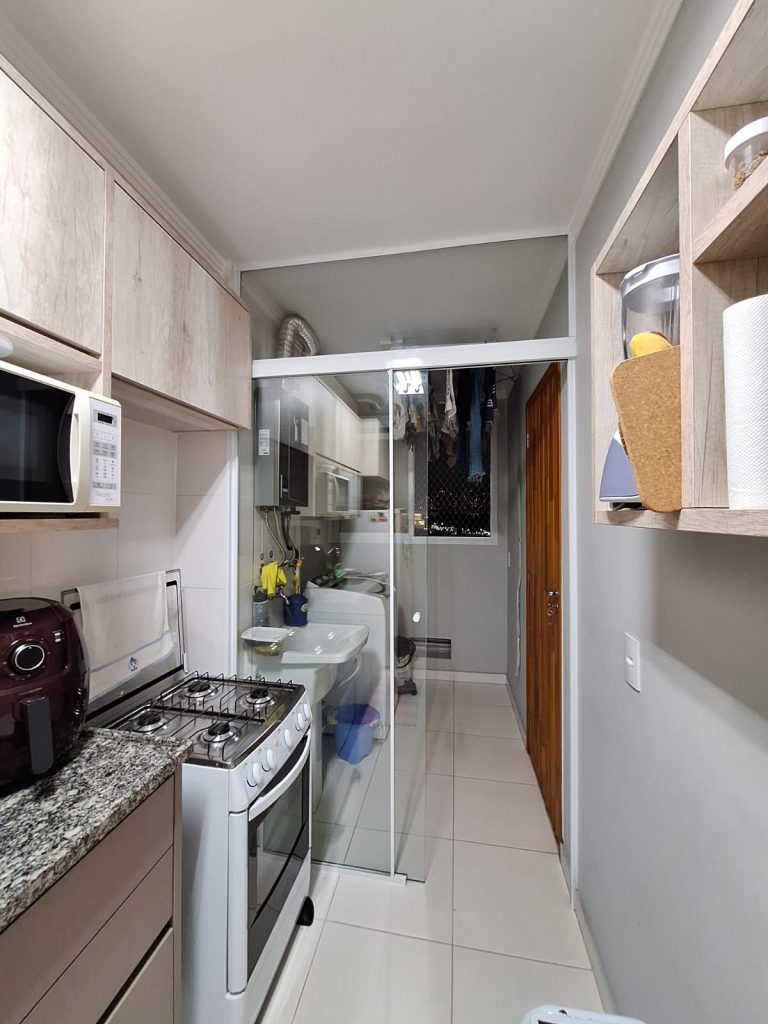 VILA ANASTÁCIO   APARTAMENTO PARA LOCAÇÃO COM 2 DORMITÓRIOS, VARANDA E VAGA