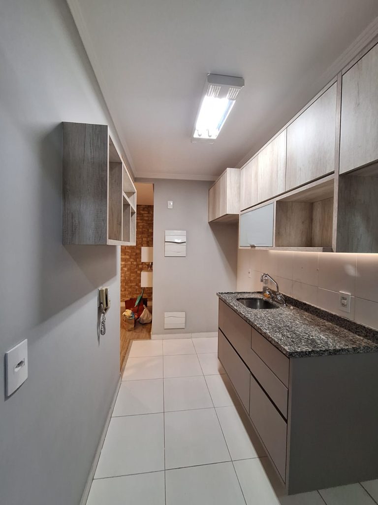 VILA ANASTÁCIO   APARTAMENTO PARA LOCAÇÃO COM 2 DORMITÓRIOS, VARANDA E VAGA