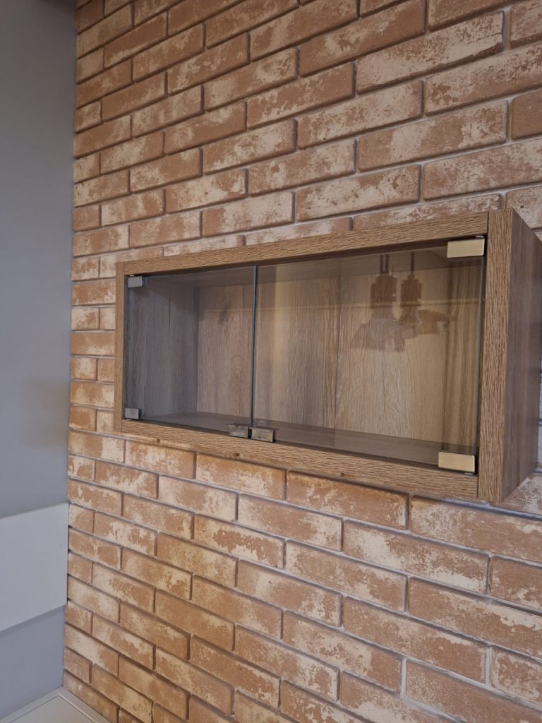 VILA ANASTÁCIO   APARTAMENTO PARA LOCAÇÃO COM 2 DORMITÓRIOS, VARANDA E VAGA