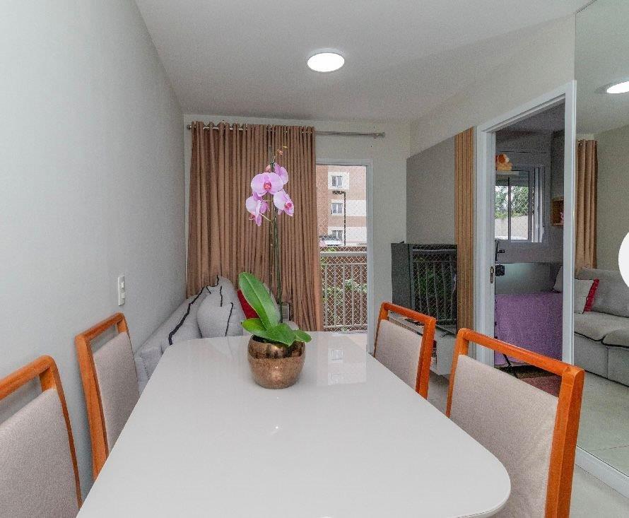 LAPA DE BAIXO – APARTAMENTO À VENDA COM 2 DORMITÓRIOS E VARANDA