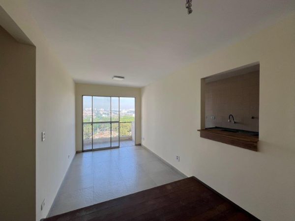 ALTO DE PINHEIROS APARTAMENTO PARA LOCAÇÃO COM 2 QUARTOS, VARANDA E VAGA FIXA