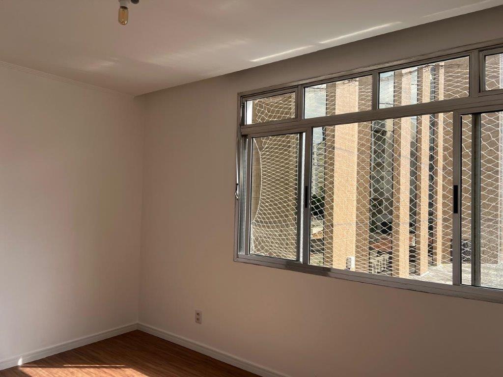 PINHEIROS (PRÓXIMO DA RUA TEODORO SAMPAIO) APARTAMENTO PARA LOCAÇÃO COM UM DORMITÓRIO E VAGA DE GARAGEM FIXA