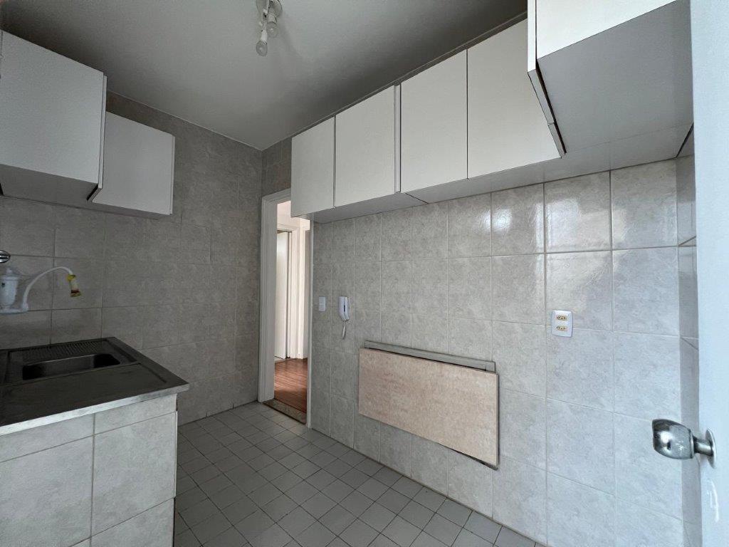 PINHEIROS (PRÓXIMO DA RUA TEODORO SAMPAIO) APARTAMENTO PARA LOCAÇÃO COM UM DORMITÓRIO E VAGA DE GARAGEM FIXA