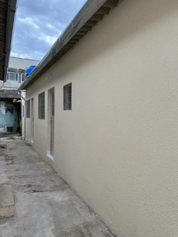 ÁGUA BRANCA CASA TÉRREA NÃO INDEPENDENTE COM UM QUARTO E VAGA DE GARAGEM