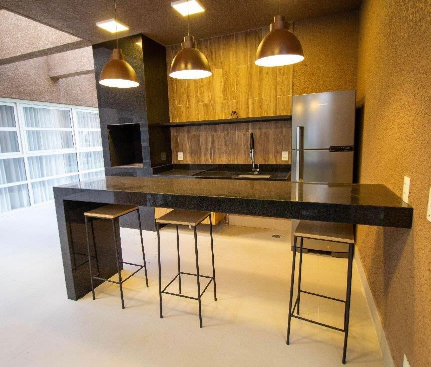 LAPA DE BAIXO – APARTAMENTO À VENDA COM 2 DORMITÓRIOS E VARANDA