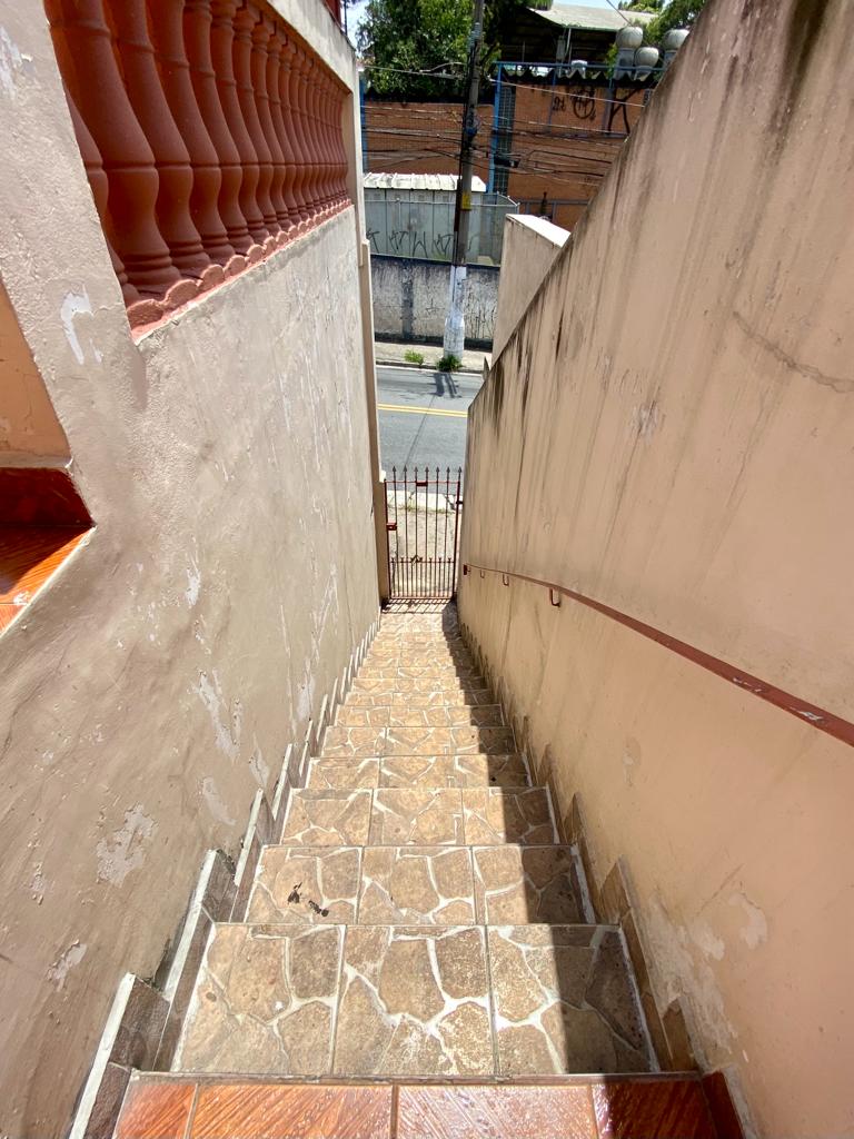 SOBRADO PARA LOCAÇÃO 3 DORMITÓRIOS– ViIa dos Remédios.