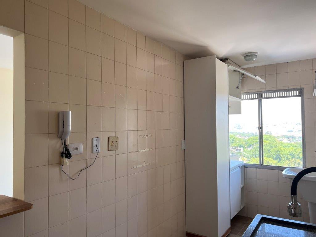 ALTO DE PINHEIROS APARTAMENTO PARA LOCAÇÃO COM 2 QUARTOS, VARANDA E VAGA FIXA
