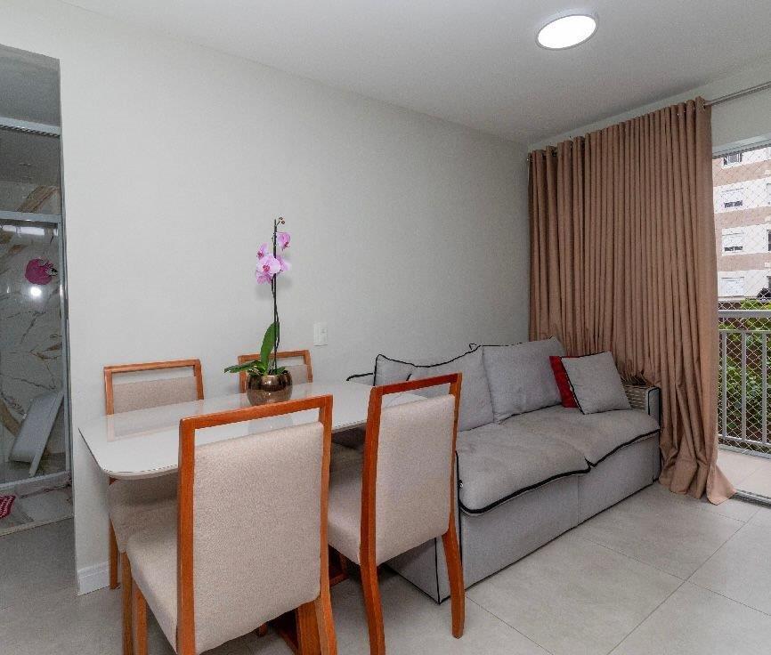 LAPA DE BAIXO – APARTAMENTO À VENDA COM 2 DORMITÓRIOS E VARANDA