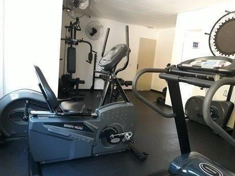 ALTO DE PINHEIROS APARTAMENTO PARA LOCAÇÃO COM 2 QUARTOS, VARANDA E VAGA FIXA