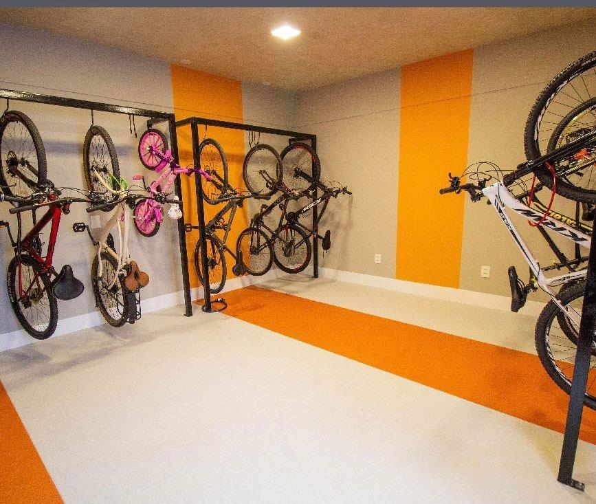 LAPA DE BAIXO – APARTAMENTO À VENDA COM 2 DORMITÓRIOS E VARANDA