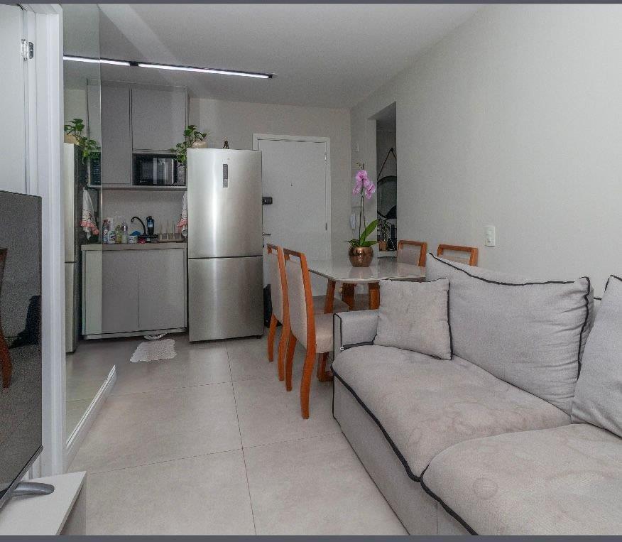 LAPA DE BAIXO – APARTAMENTO À VENDA COM 2 DORMITÓRIOS E VARANDA
