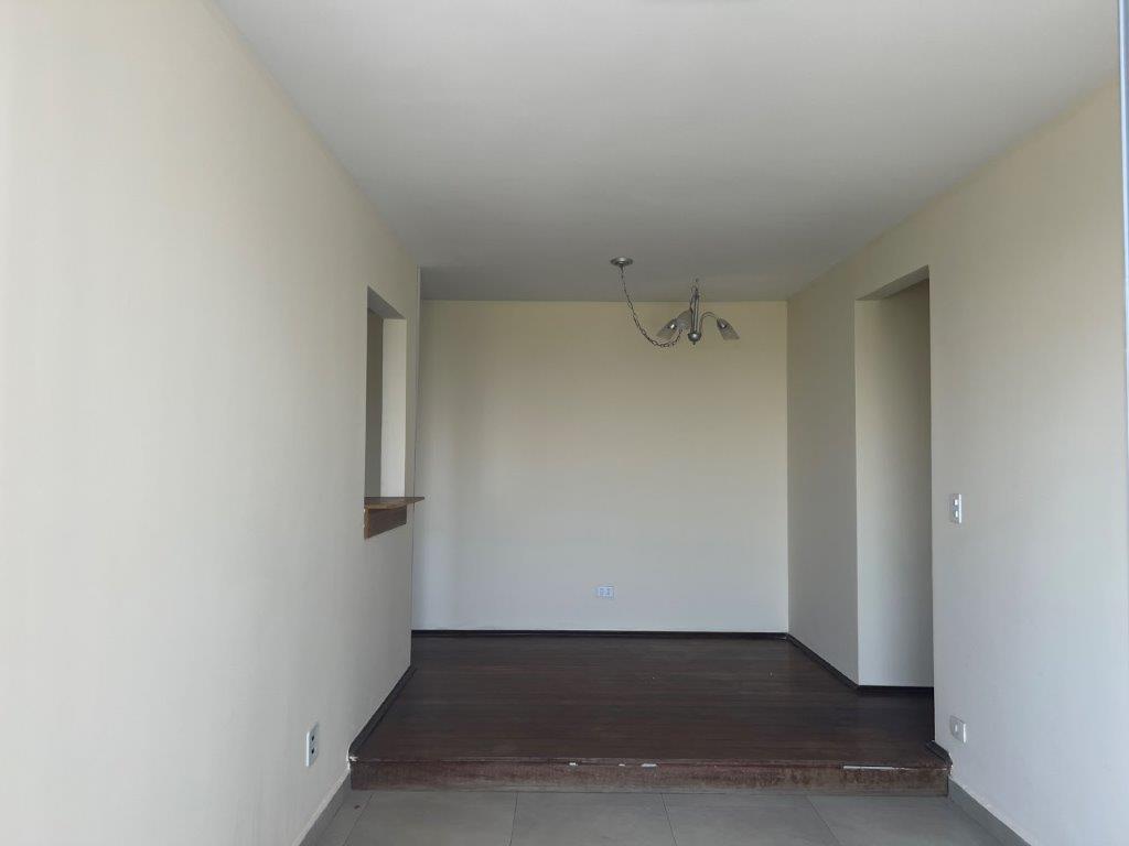 ALTO DE PINHEIROS APARTAMENTO PARA LOCAÇÃO COM 2 QUARTOS, VARANDA E VAGA FIXA