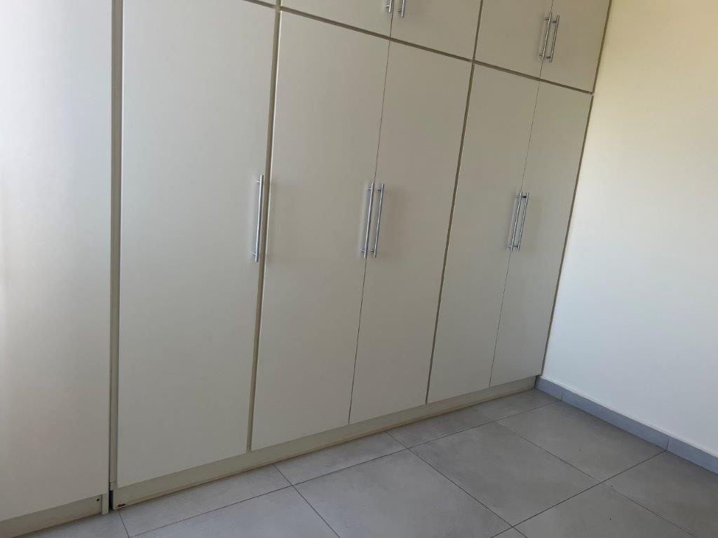 ALTO DE PINHEIROS APARTAMENTO PARA LOCAÇÃO COM 2 QUARTOS, VARANDA E VAGA FIXA