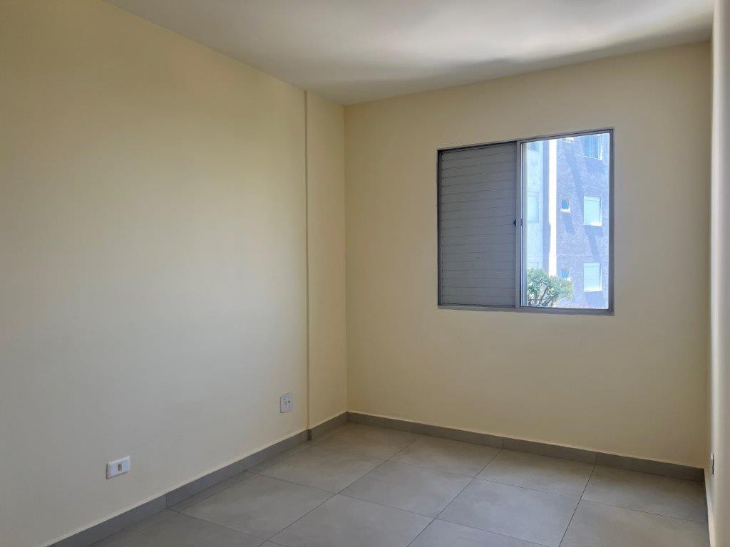 ALTO DE PINHEIROS APARTAMENTO PARA LOCAÇÃO COM 2 QUARTOS, VARANDA E VAGA FIXA