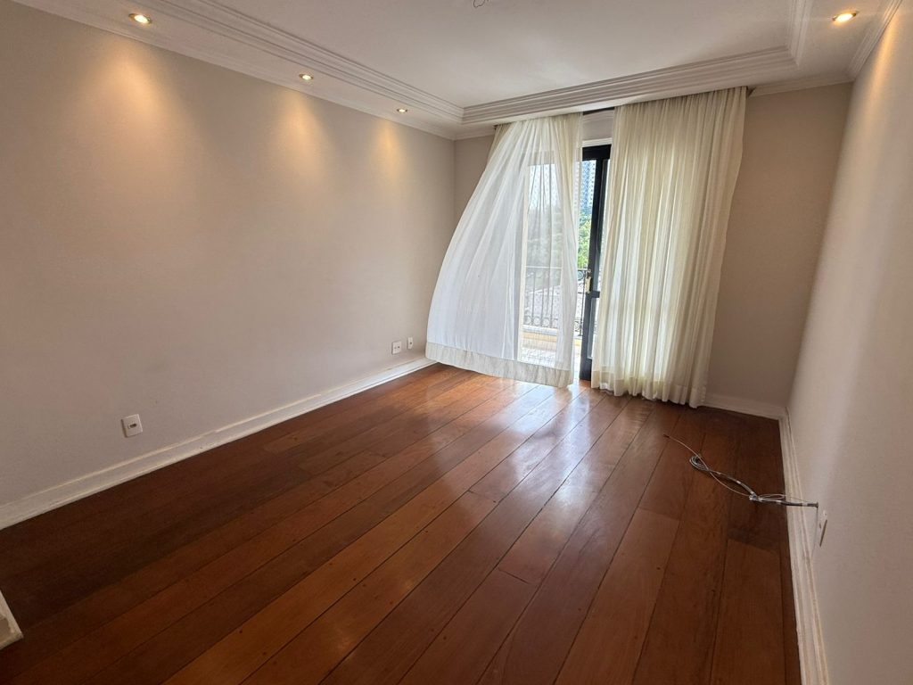 Locação 3 dormitórios (1 suíte) PERDIZES