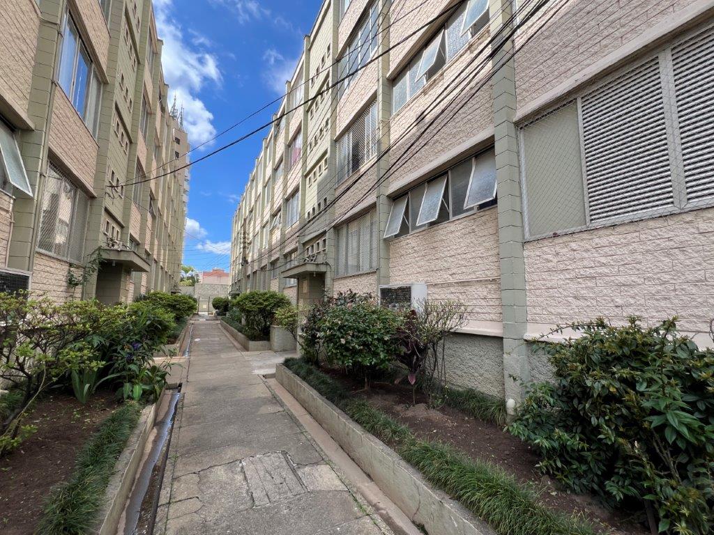 LAPA DE BAIXO APARTAMENTO PARA LOCAÇÃO COM UM DORMITÓRIO AU 55 m2