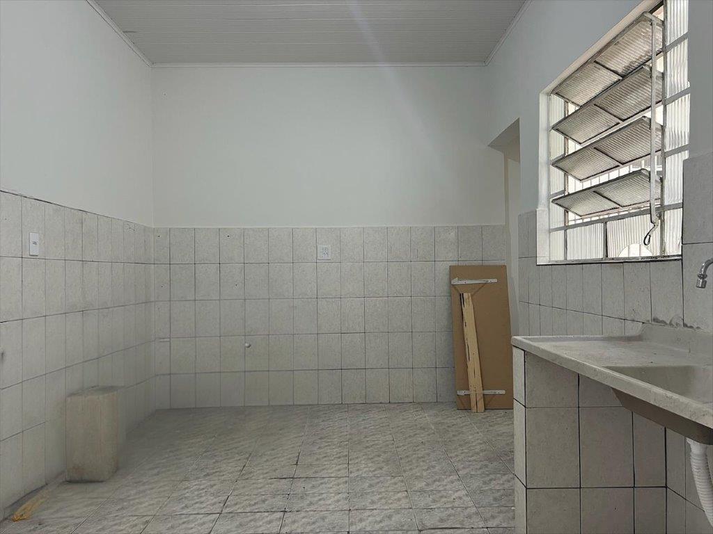 LAPA DE BAIXO CASA TÉRREA PARA LOCAÇÃO   