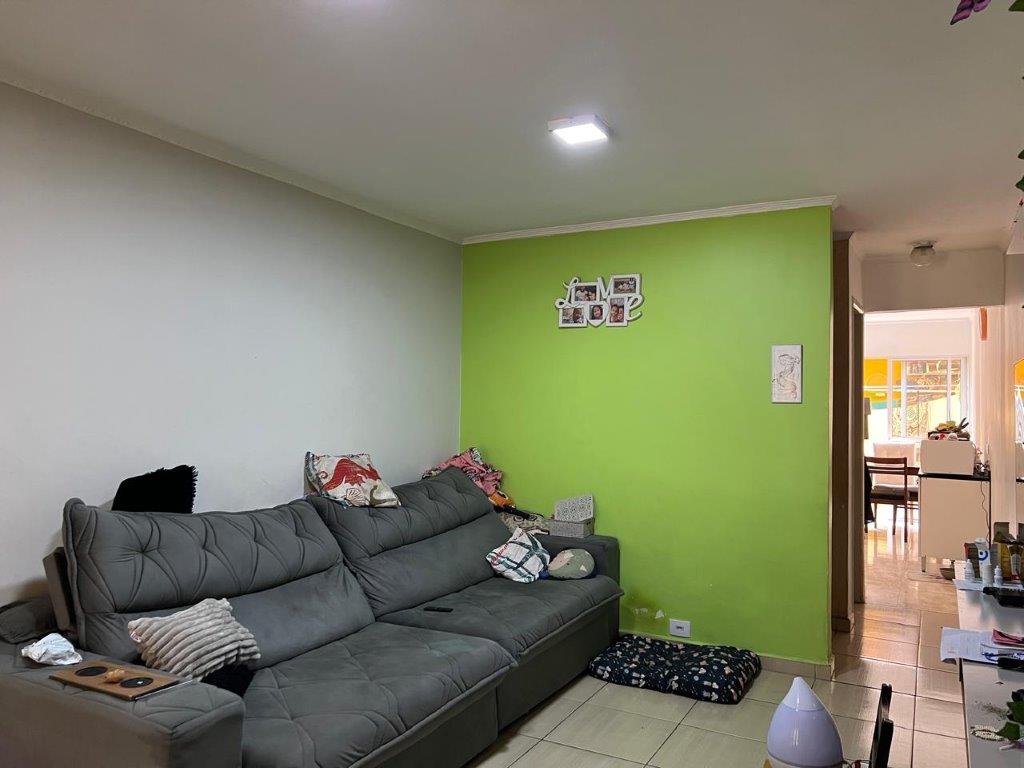 JARDIM REGINA SOBRADO À VENDA COM 2 DORMITÓRIOS E 2 VAGAS DE GARAGEM