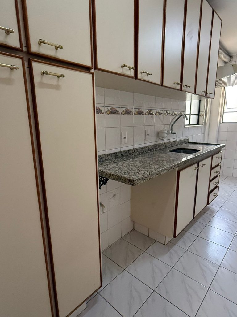 Locação 3 dormitórios (1 suíte) PERDIZES