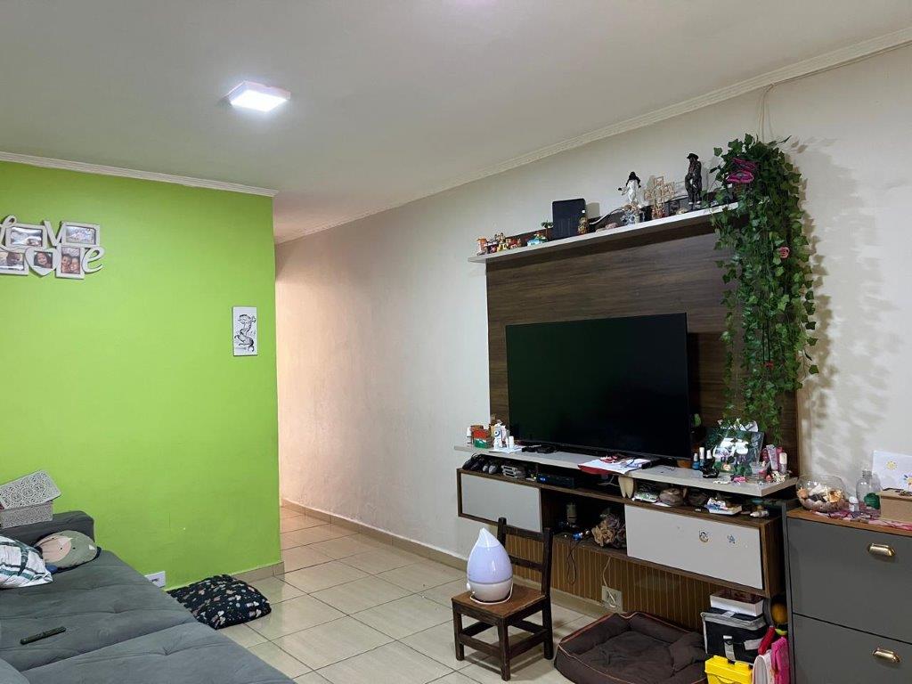 JARDIM REGINA SOBRADO À VENDA COM 2 DORMITÓRIOS E 2 VAGAS DE GARAGEM