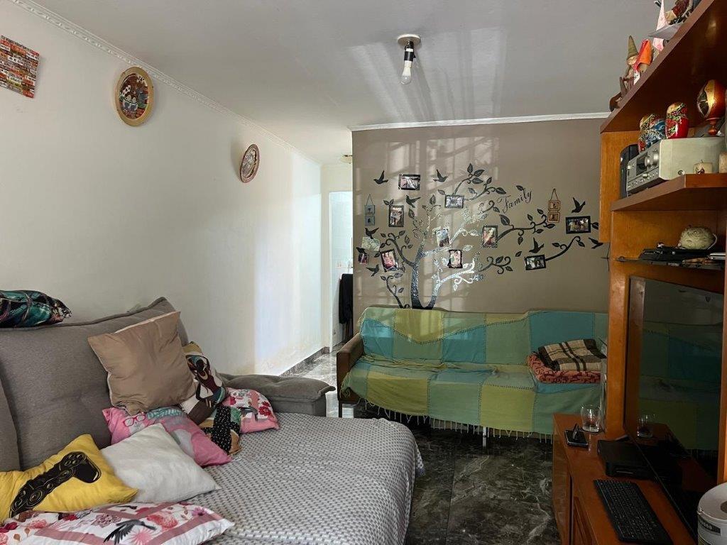 JARDIM REGINA SOBRADO À VENDA COM 3 DORMITÓRIOS E VAGA DE GARAGEM
