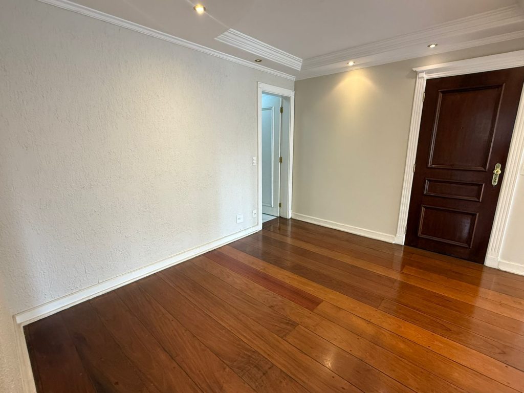 Locação 3 dormitórios (1 suíte) PERDIZES