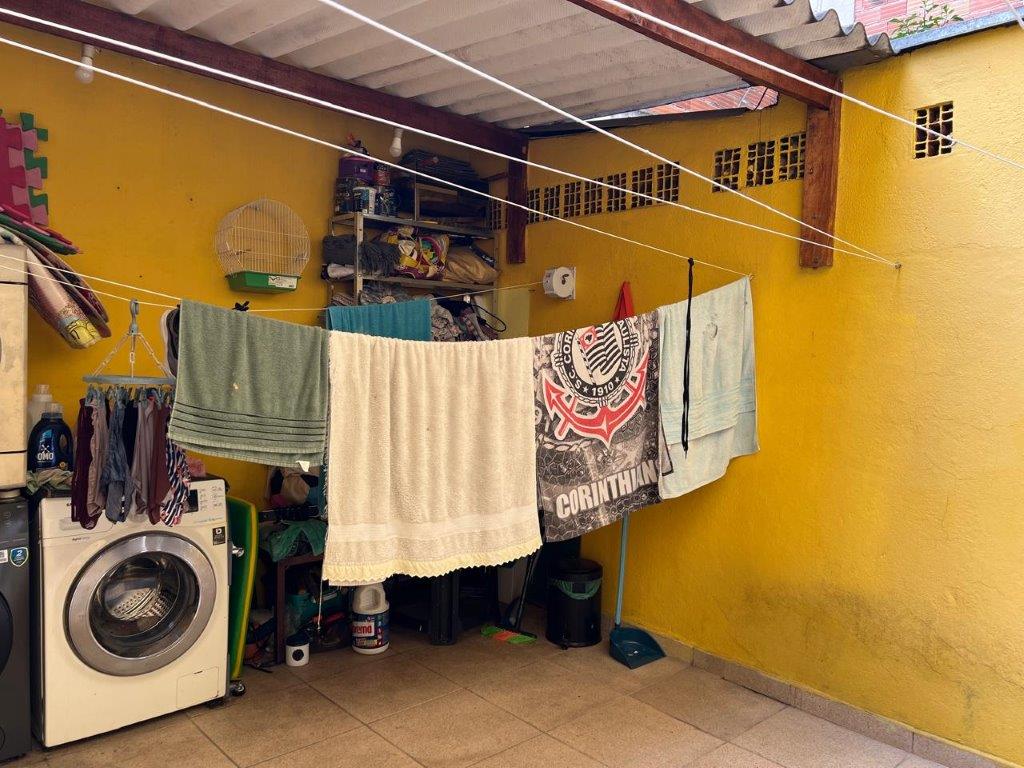 JARDIM REGINA SOBRADO À VENDA COM 2 DORMITÓRIOS E 2 VAGAS DE GARAGEM