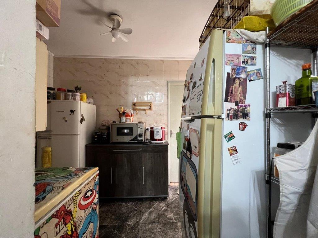 JARDIM REGINA SOBRADO À VENDA COM 3 DORMITÓRIOS E VAGA DE GARAGEM