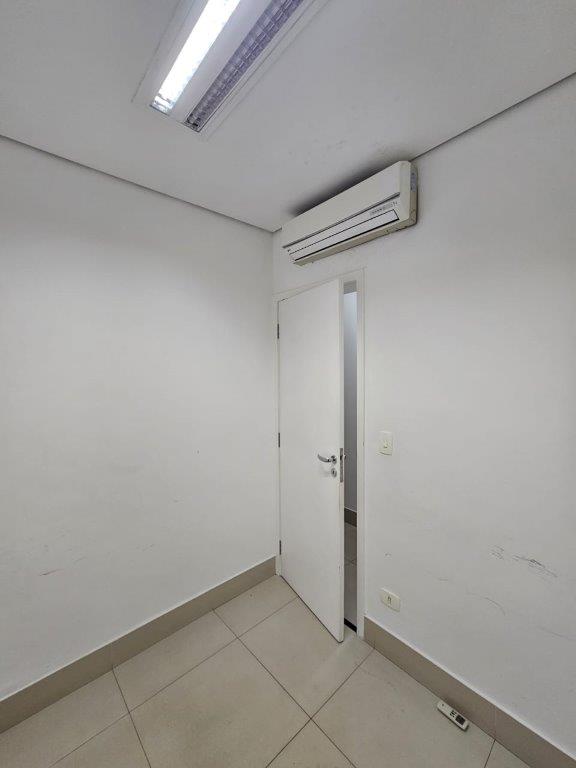LAPA SOBRADO COMERCIAL PARA LOCAÇÃO NA RUA DOMINGOS RODRIGUES 