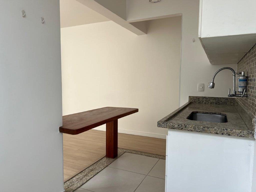 LAPA DE BAIXO APARTAMENTO PARA LOCAÇÃO NA PRAÇA JÁCOMO ZANELLA