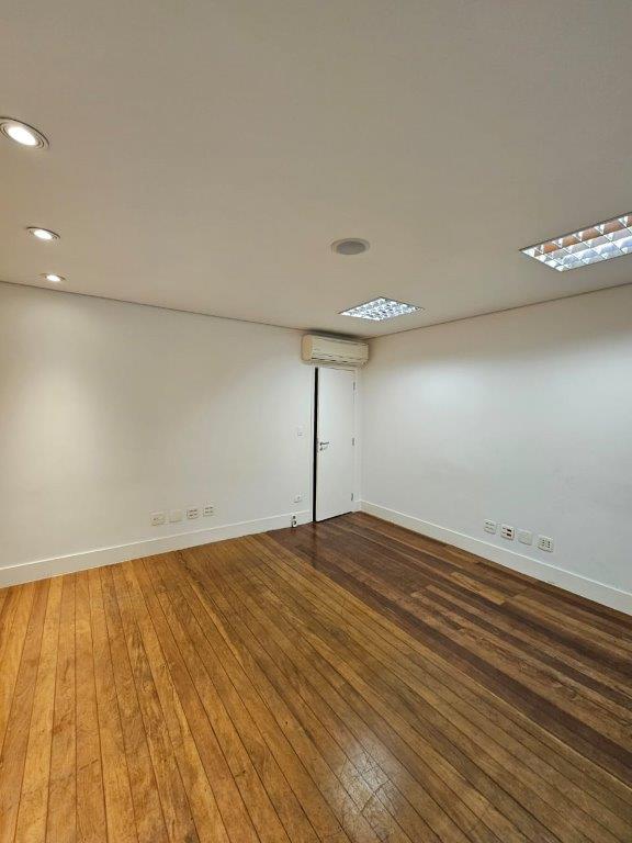 LAPA SOBRADO COMERCIAL PARA LOCAÇÃO NA RUA DOMINGOS RODRIGUES 