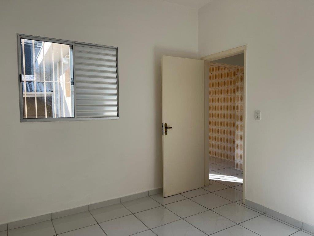 VILA ROMANA CASA TÉRREA PARA LOCAÇÃO SEM VAGA DE GARAGEM
