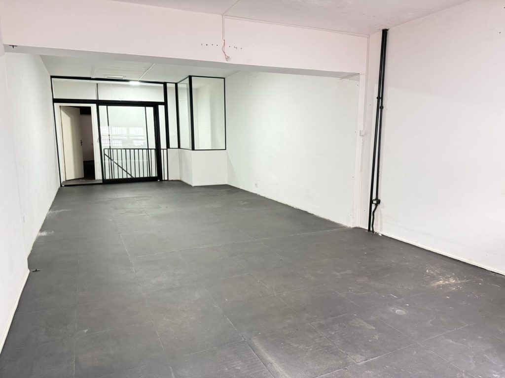 GALPAO para LOCAÇÃO – VILA ANASTÁCIO