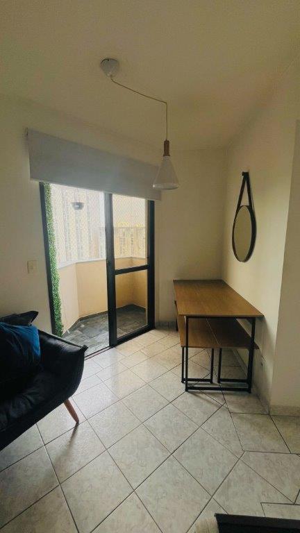 LAPA DE BAIXO APARTAMENTO À VENDA COM 2 DORMITÓRIOS, SACADA E VAGA DE GARAGEM